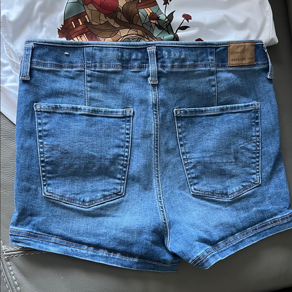American Eagle Ne(x)t Level Stretch Super Hi-Rise Shortie size 12 - Picture 5 of 6